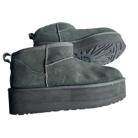 Ugg mini platform boots 11 forest night shade like new - Picture 6 of 8